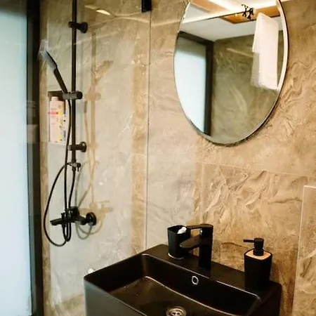 Riverhouse Pier فيلة